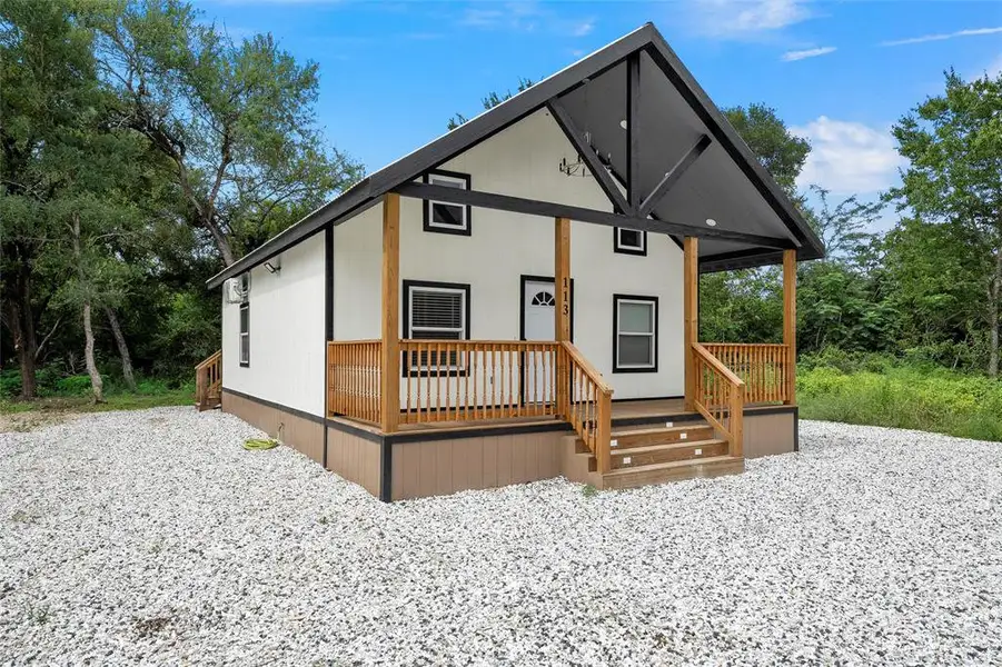View of front facade with covered porch View of front facade with covered porch