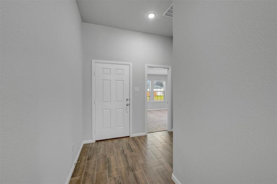 Spacious, unfurnished interior of a new home in Sagebrook, Argyle (Image 35). Spacious, unfurnished interior of a new home in Sagebrook, Argyle (Image 35).