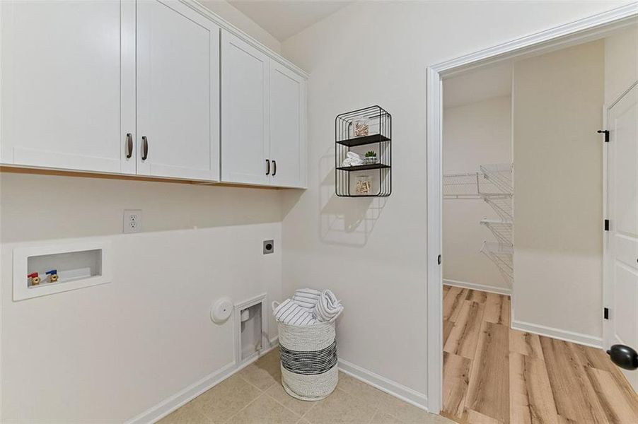 Furnished interior view inside a new home in Sagebrook, Powder Springs (Image 22).