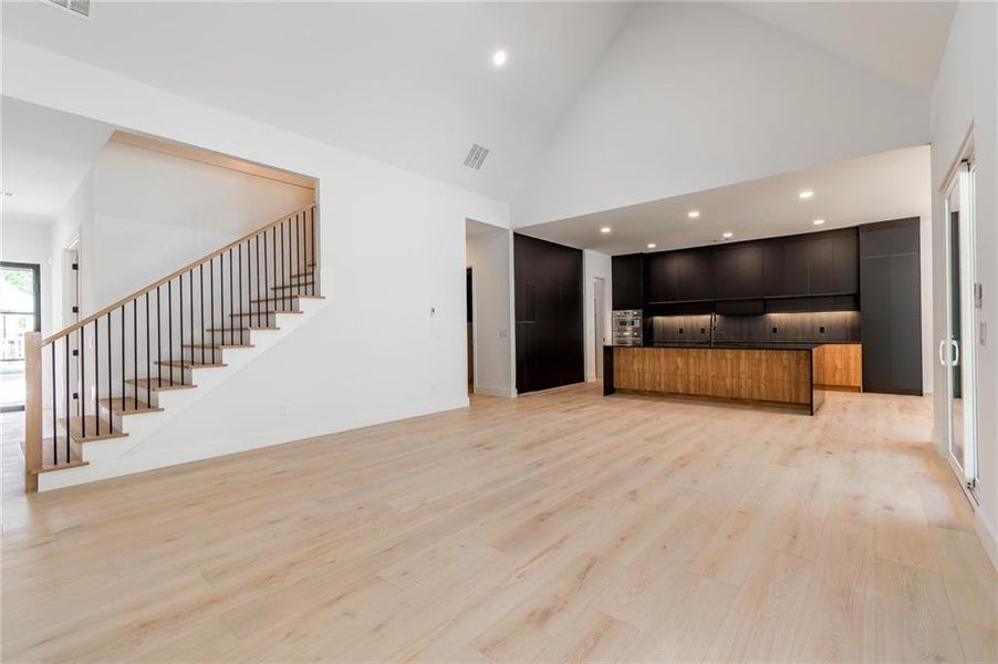 Spacious, unfurnished interior of a new home in , Gainesville (Image 62).