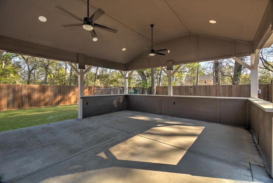 Exterior details and patio area of a home in , Houston (Image 4).