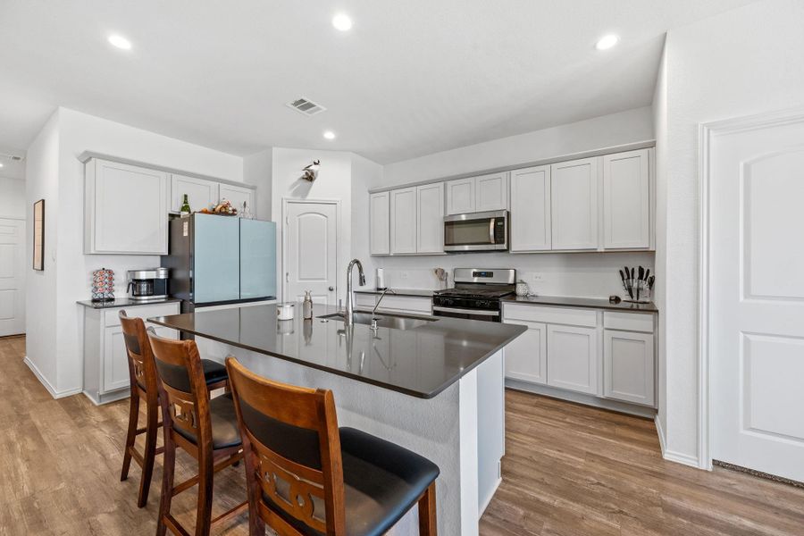 Furnished interior view inside a new home in River Ranch Meadows, Dayton (Image 16).