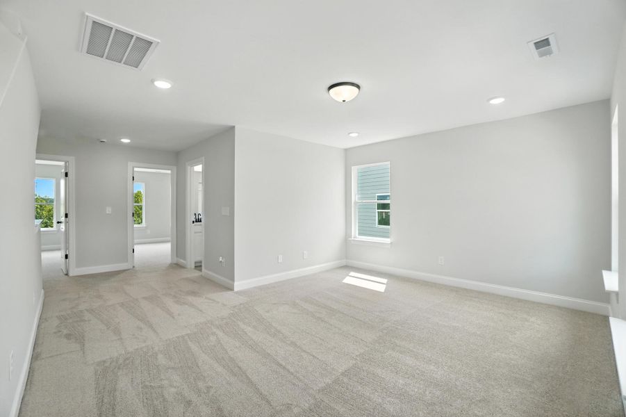 Spacious, unfurnished interior of a new home in Summerlin, Mooresville (Image 16). Spacious, unfurnished interior of a new home in Summerlin, Mooresville (Image 16).