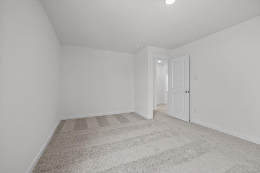 Spacious, unfurnished interior of a new home in Cielo, Conroe (Image 14).