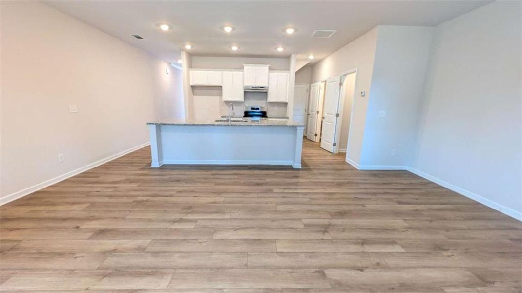 Spacious, unfurnished interior of a new home in Owen Preserve, Canton (Image 15).