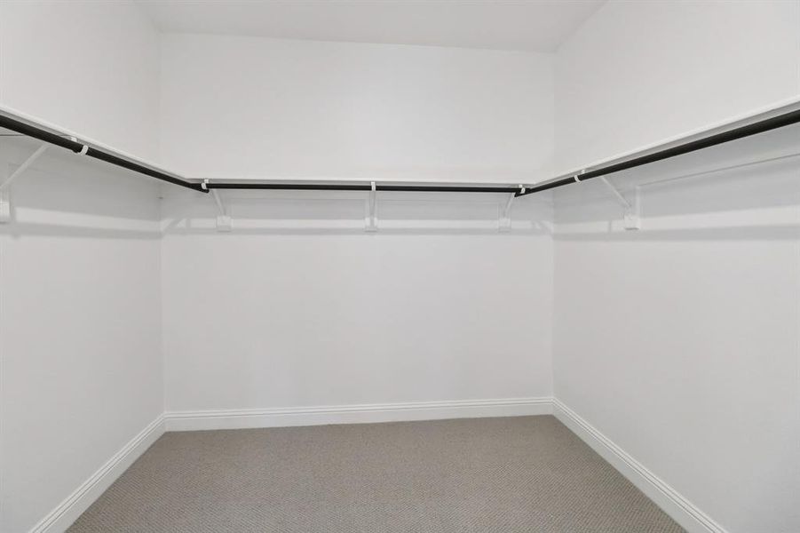 Spacious, unfurnished interior of a new home in Ashford Park - Texana Series, Corinth (Image 15).