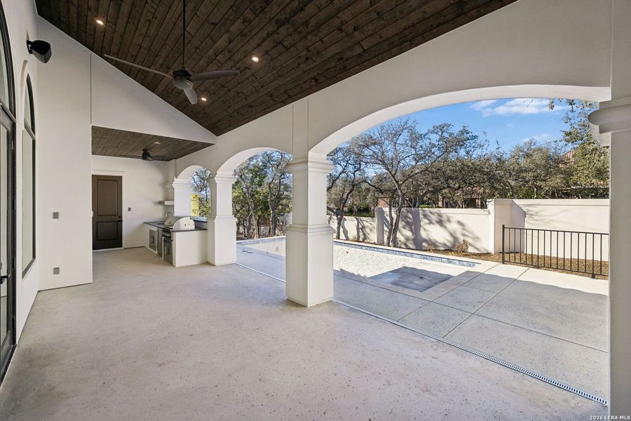 Exterior details and patio area of a home in , San Antonio (Image 31).