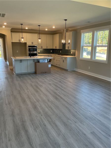 Spacious, unfurnished interior of a new home in Eagle Creek, Central (Image 6). Spacious, unfurnished interior of a new home in Eagle Creek, Central (Image 6).