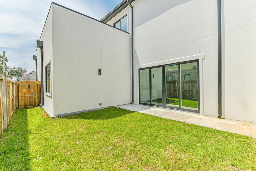 Front exterior of a new home in , Houston, TX, highlighting curb appeal (Image 26).