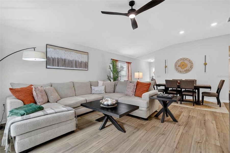 Furnished interior view inside a new home in , Clermont (Image 29).