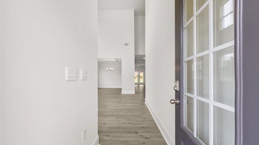 Spacious, unfurnished interior of a new home in Haven Abbey, Cumming (Image 25).
