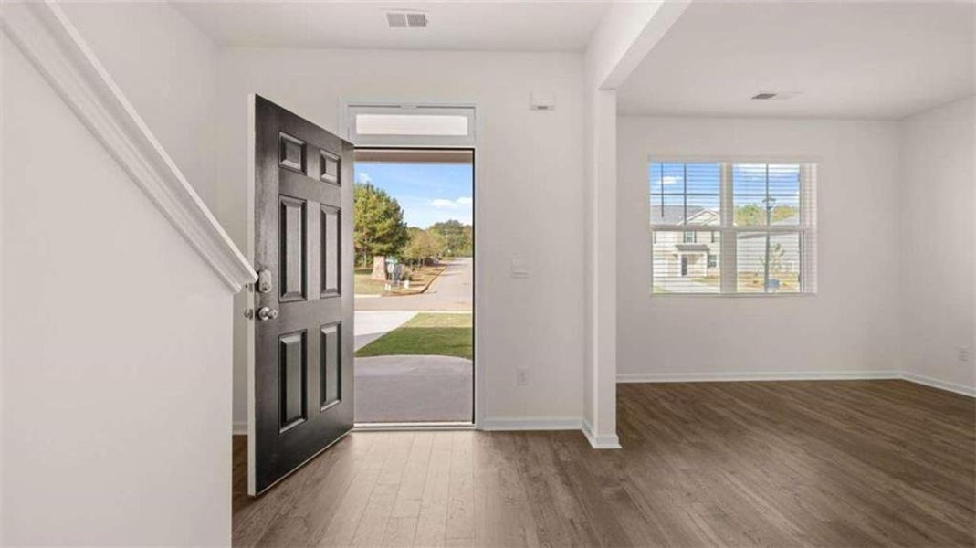 Spacious, unfurnished interior of a new home in , Dacula (Image 10).