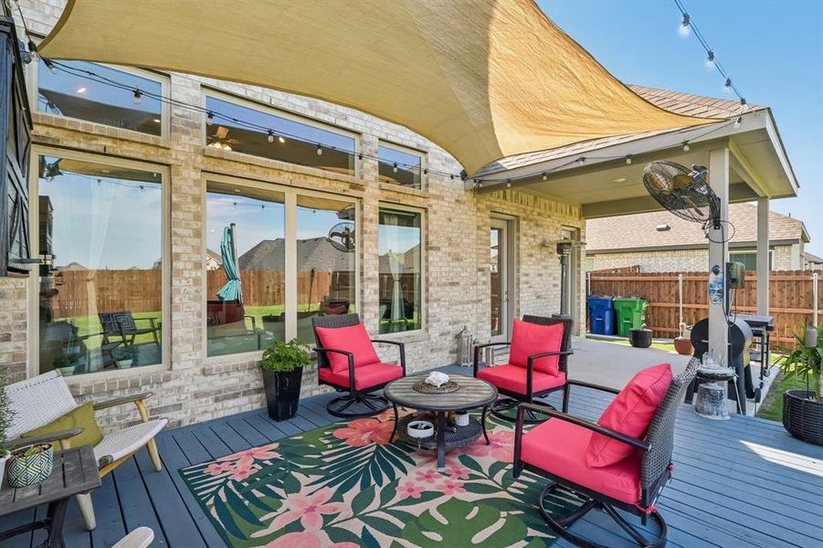 Community amenities in Ridge Crossing, Waxahachie (Image 38).