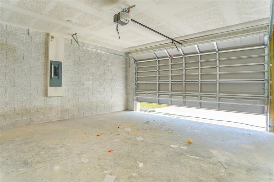 Furnished interior view inside a new home in , Ocala (Image 12).