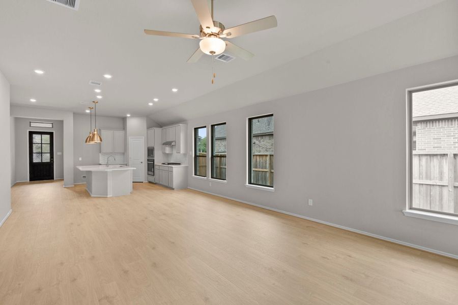New Home in Cypress, TX.  - Slide 11
