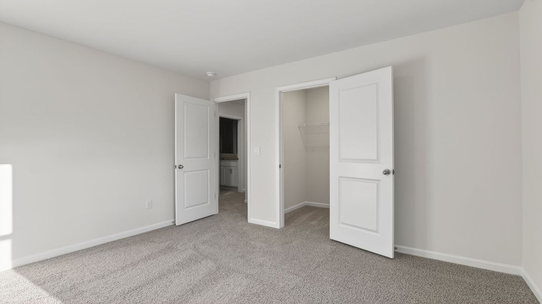 Spacious, unfurnished interior of a new home in Hunters Ridge, Woodruff (Image 29).