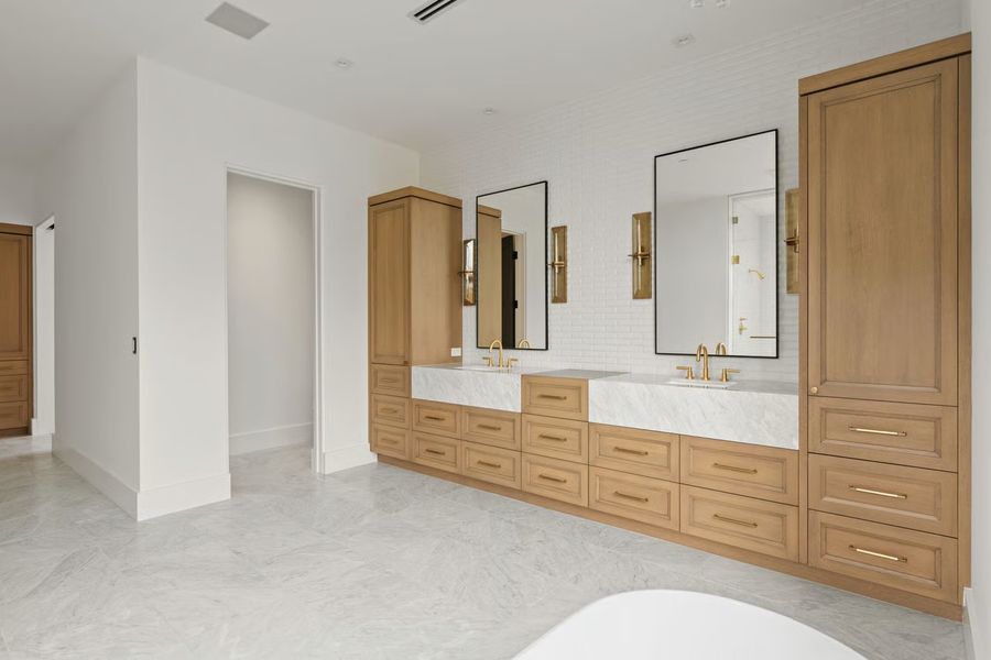 Representative furnished interior of a home built from the Hummingbird by BedBrock Developers in Bird Street Estates, Paradise Valley (Image 71). Representative furnished interior of a home built from the Hummingbird by BedBrock Developers in Bird Street Estates, Paradise Valley (Image 71).