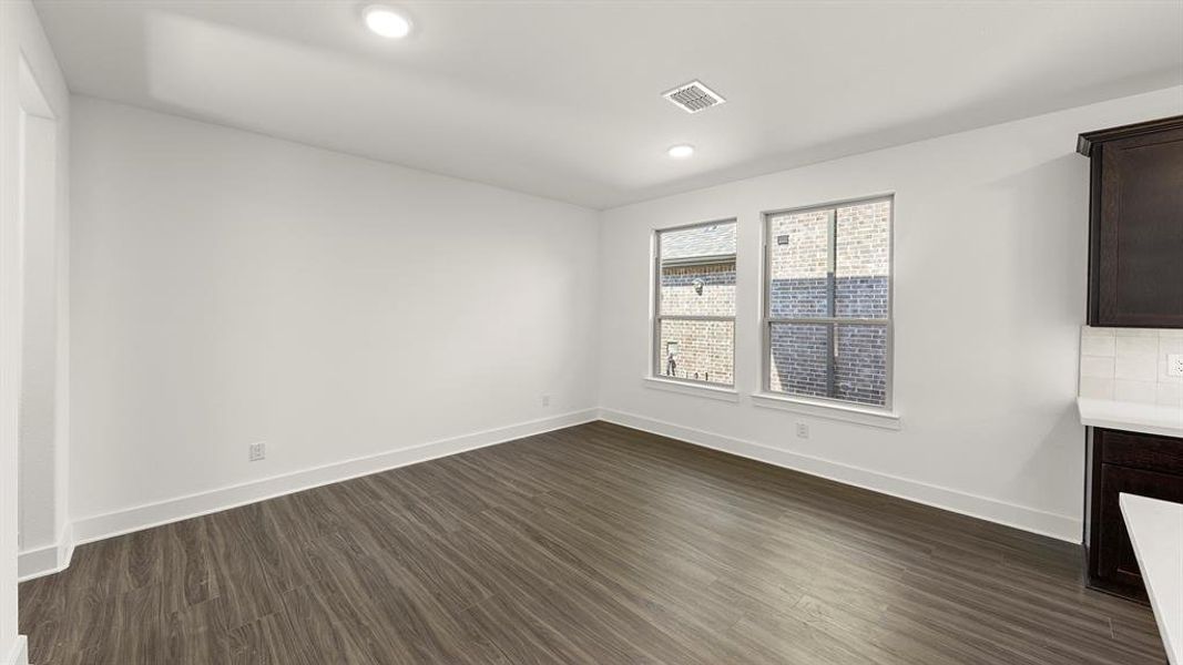 20. 1417 Tipperary - Dining