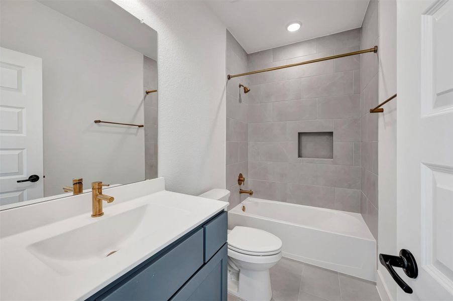 Furnished interior view inside a new home in ARTAVIA 50' Homesites, Conroe (Image 8). Furnished interior view inside a new home in ARTAVIA 50' Homesites, Conroe (Image 8).