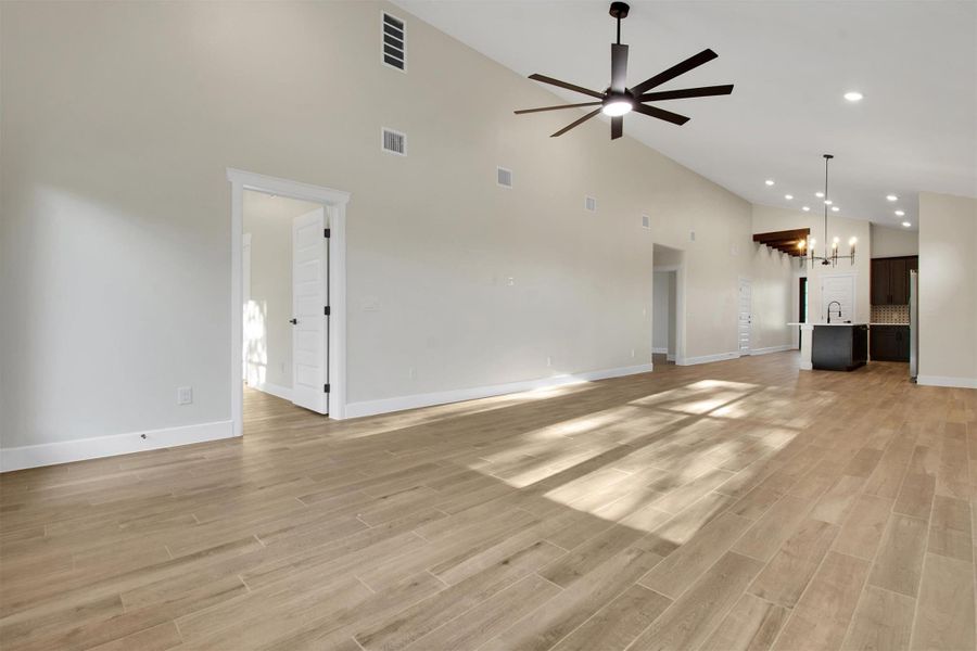Spacious, unfurnished interior of a new home in , Bastrop (Image 36).