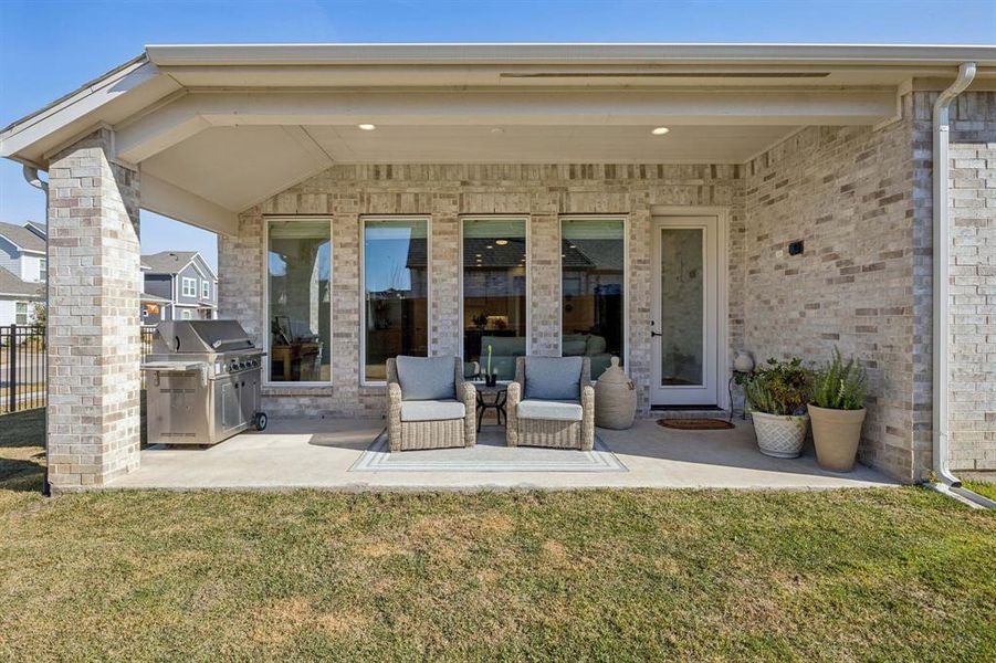 Exterior details and patio area of a home in , Fort Worth (Image 4).