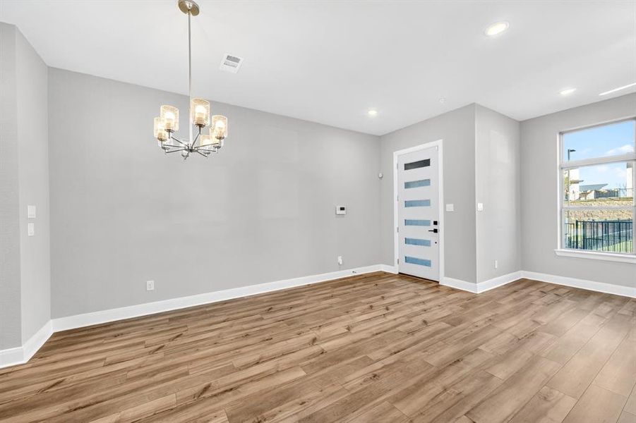 Spacious, unfurnished interior of a new home in Hillside at Las Colinas, Irving (Image 29).