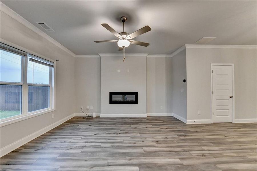 Spacious, unfurnished interior of a new home in Westgate Enclave, Loganville (Image 27).