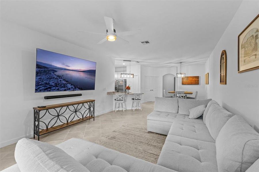 Furnished interior view inside a new home in , Bradenton (Image 16).