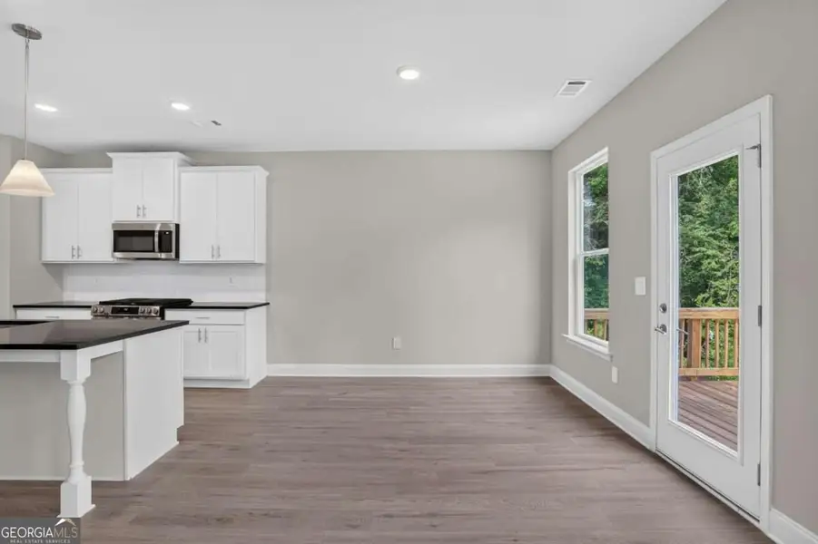 Image 41 of a home in Austin Ridge.