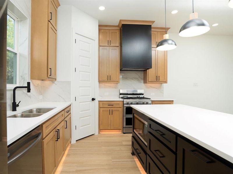 Furnished interior view inside a new home in , Dallas (Image 15). Furnished interior view inside a new home in , Dallas (Image 15).