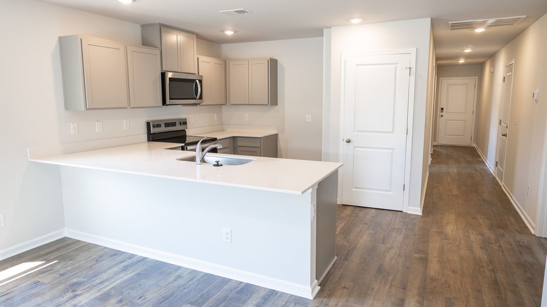 Furnished interior view inside a new home in Saddle Trace, Lewisburg (Image 3).