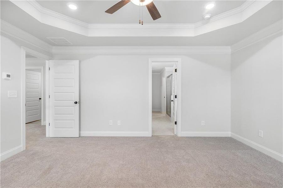 Spacious, unfurnished interior of a new home in Calgary Downs, Winder (Image 36).