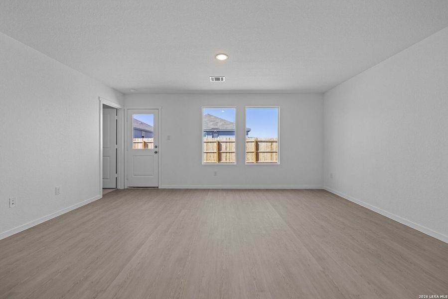 Spacious, unfurnished interior of a new home in Voss Farms: Watermill Collection, New Braunfels (Image 22).