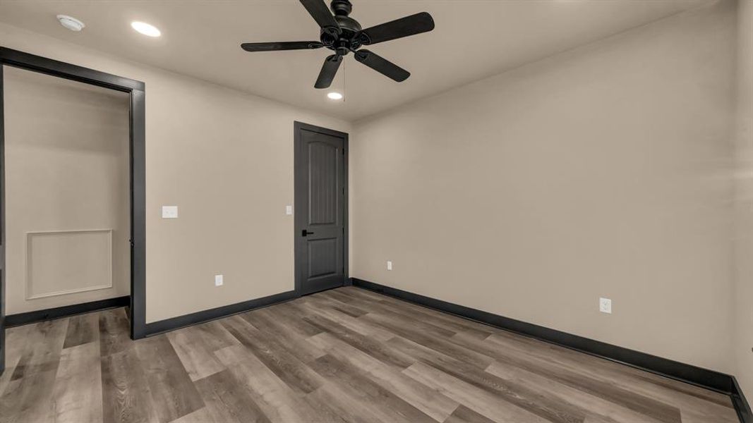 Spacious, unfurnished interior of a new home in Saddle Crest Estates, Weatherford (Image 18).