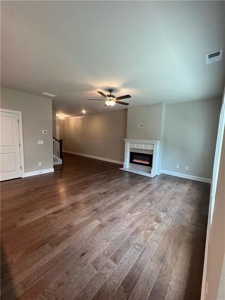 Spacious, unfurnished interior of a new home in , Canton (Image 10).