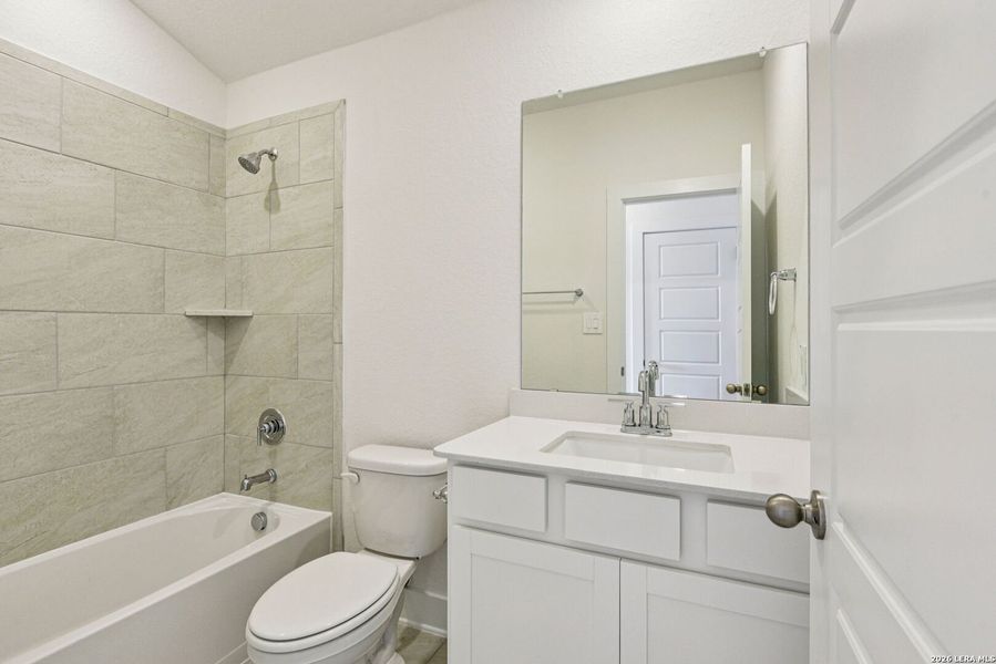 Furnished interior view inside a new home in Lark Canyon, New Braunfels (Image 6).