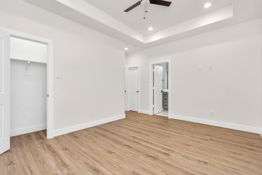 Spacious, unfurnished interior of a new home in , Houston (Image 26).