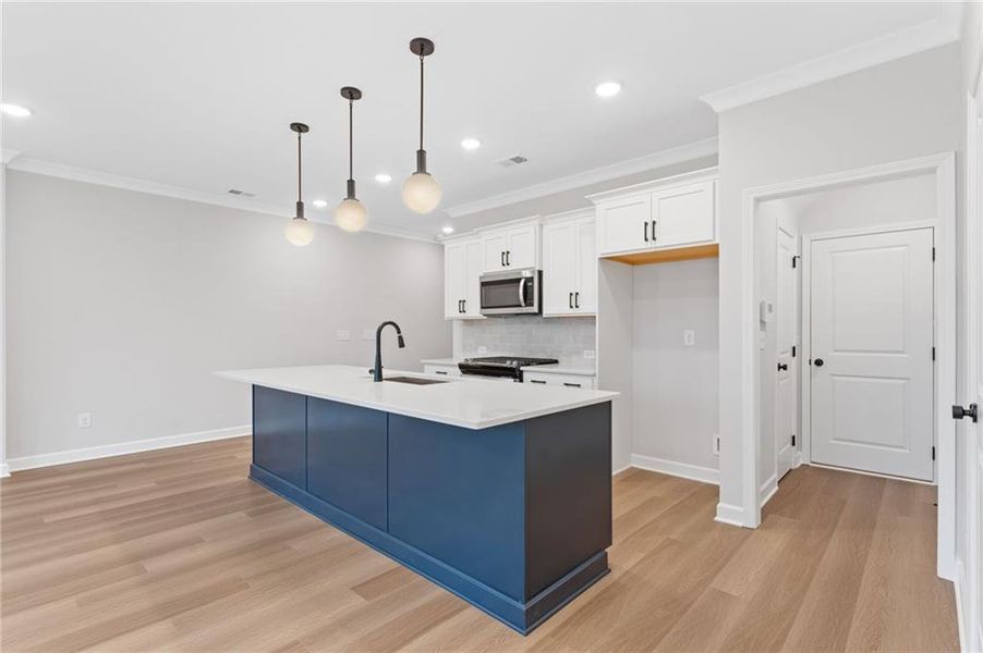 Furnished interior view inside a new home in Cherokee Township, Acworth (Image 8).
