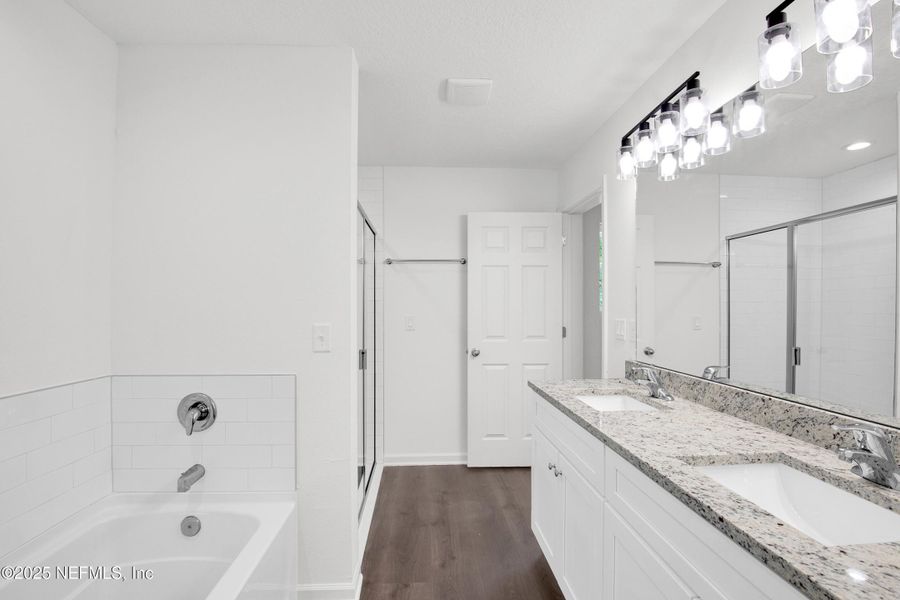 Furnished interior view inside a new home in , Palatka (Image 3).