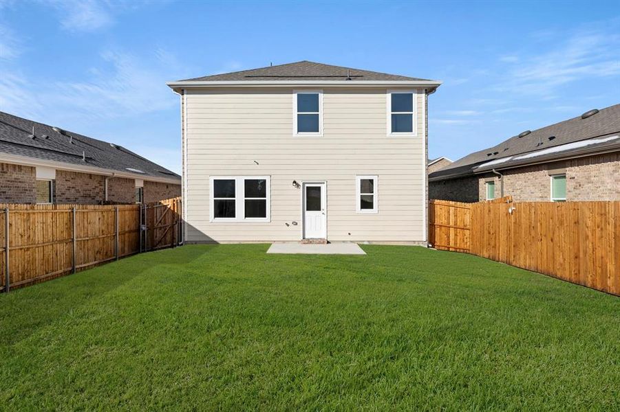 26. 205 Connecticut - Back