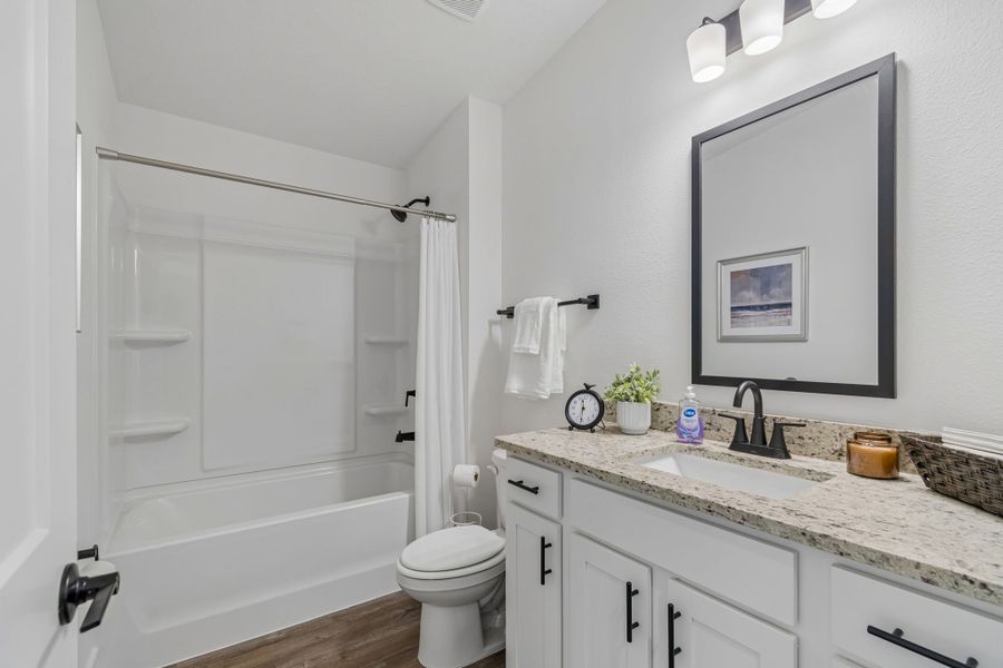 Representative furnished interior of a home built from the 1515 by Adams Homes in Winding Oaks, Weeki Wachee (Image 37).