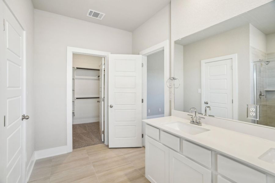 Photo is not of the actual home but is an inspirational photo of builder's model home and may depict options, furnishings, and/or decorator features that are not included. Photo is not of the actual home but is an inspirational photo of builder's model home and may depict options, furnishings, and/or decorator features that are not included.