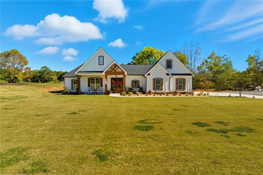 Image 33 of a home in . Image 33 of a home in .