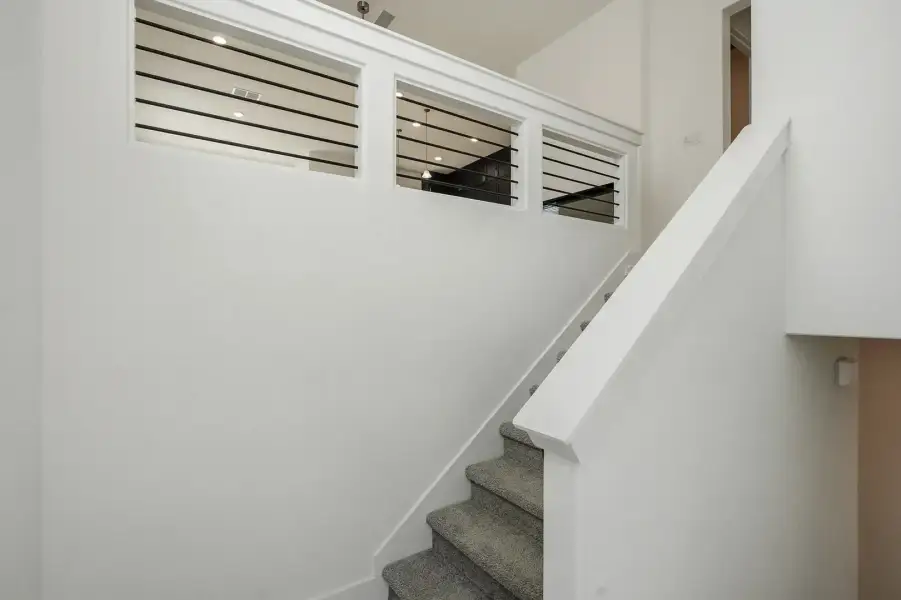 Spacious, unfurnished interior of a new home in Rose Hill, San Antonio (Image 19).