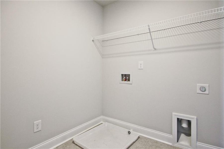 Spacious, unfurnished interior of a new home in Somerset at Riverbrook, Gainesville (Image 34).