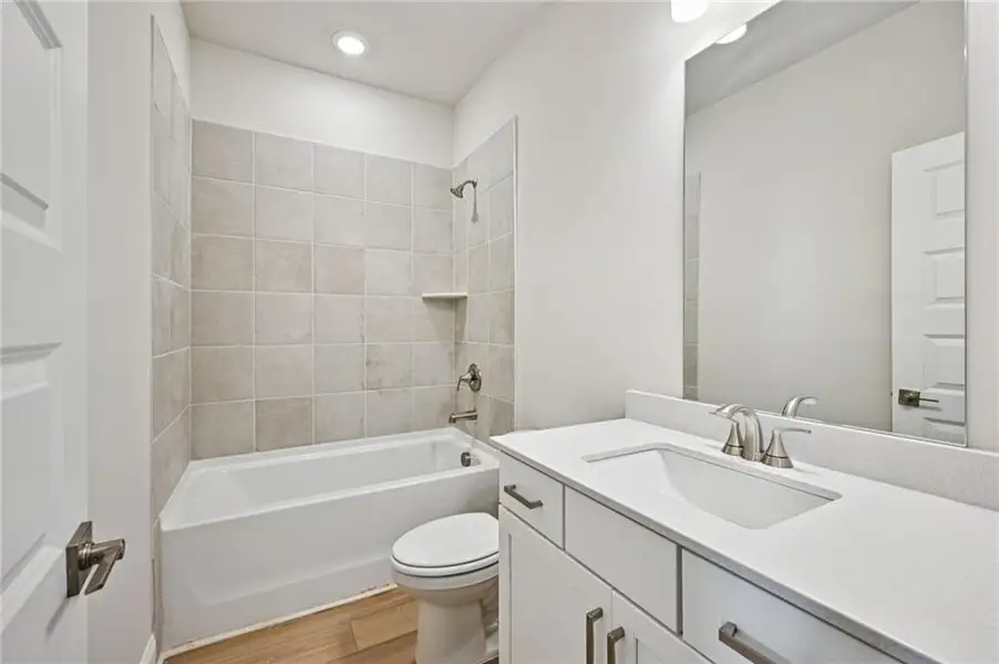 Furnished interior view inside a new home in , Lawrenceville (Image 8).