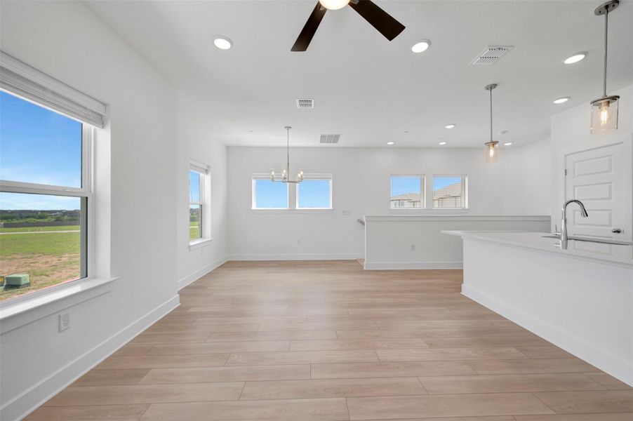Family Room - Dining Area