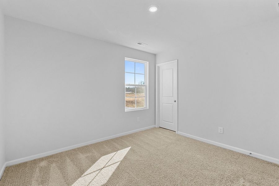 Spacious, unfurnished interior of a new home in Fieldstone, Lexington (Image 37). Spacious, unfurnished interior of a new home in Fieldstone, Lexington (Image 37).