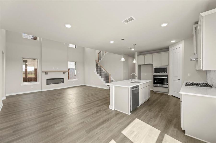 18. 1429 Clare - Dining (2) 18. 1429 Clare - Dining (2)