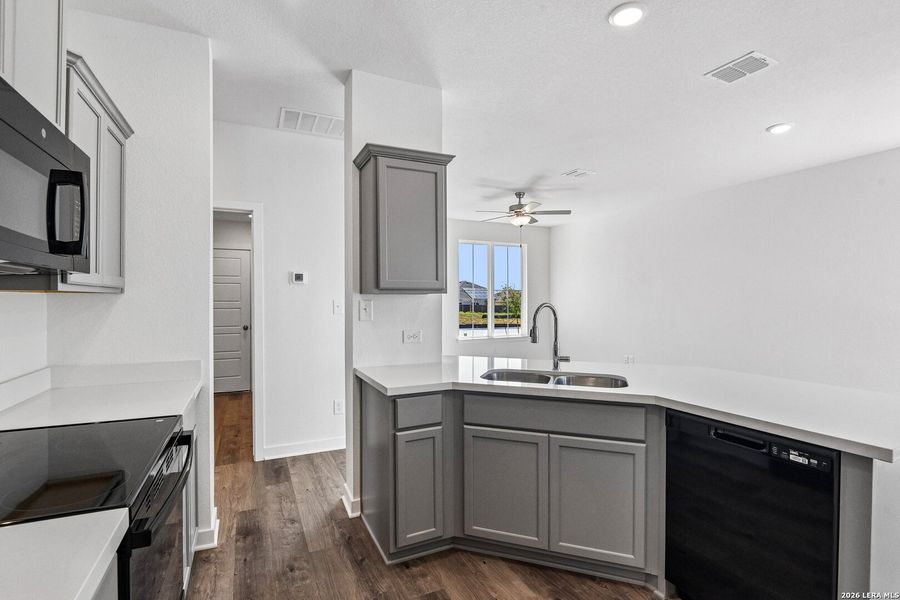 Furnished interior view inside a new home in Arroyo Ranch, Seguin (Image 13).